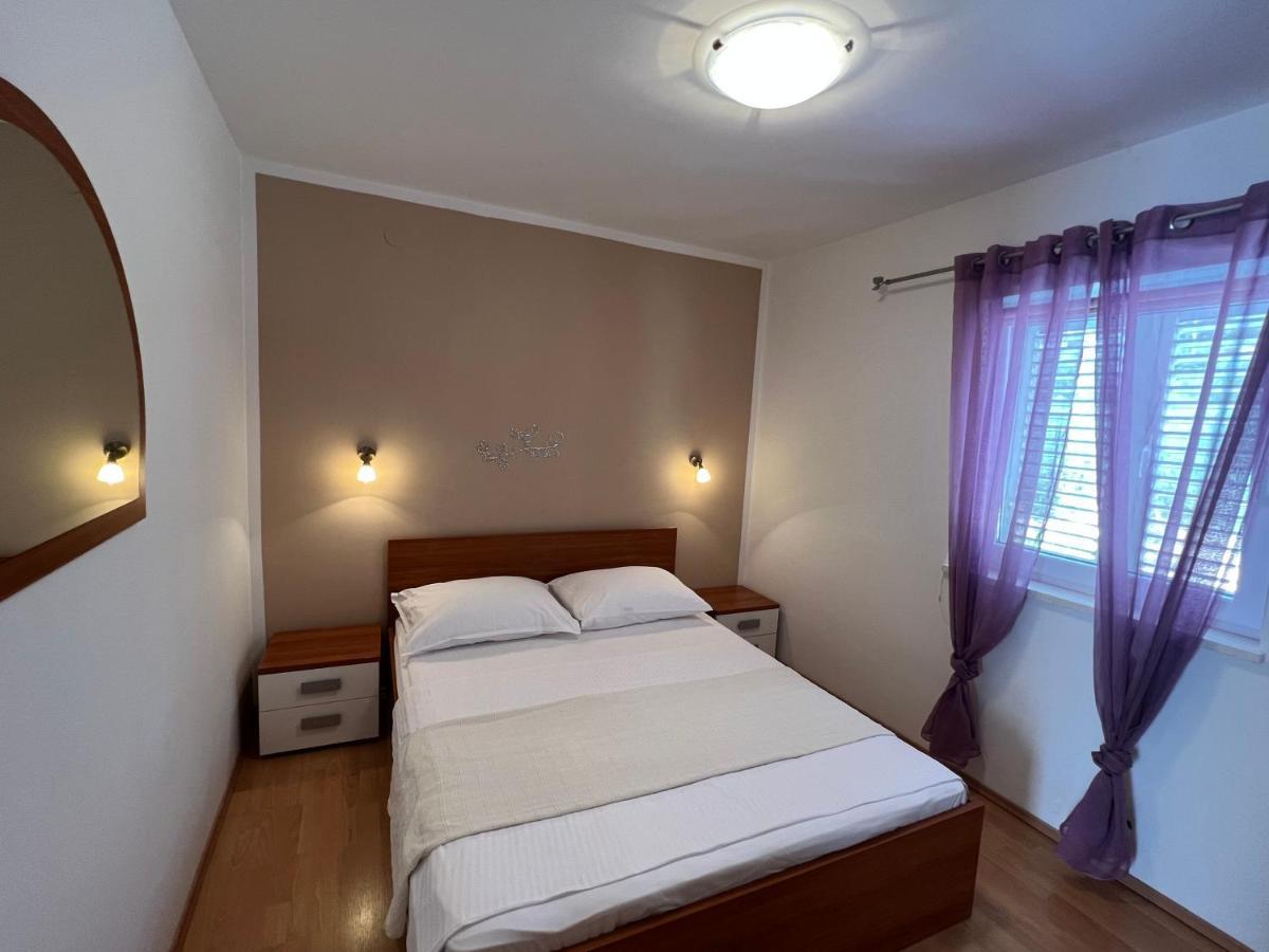 Ana Exclusive Apartments Jelsa  Bagian luar foto