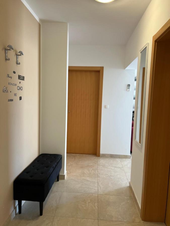 Ana Exclusive Apartments Jelsa  Bagian luar foto