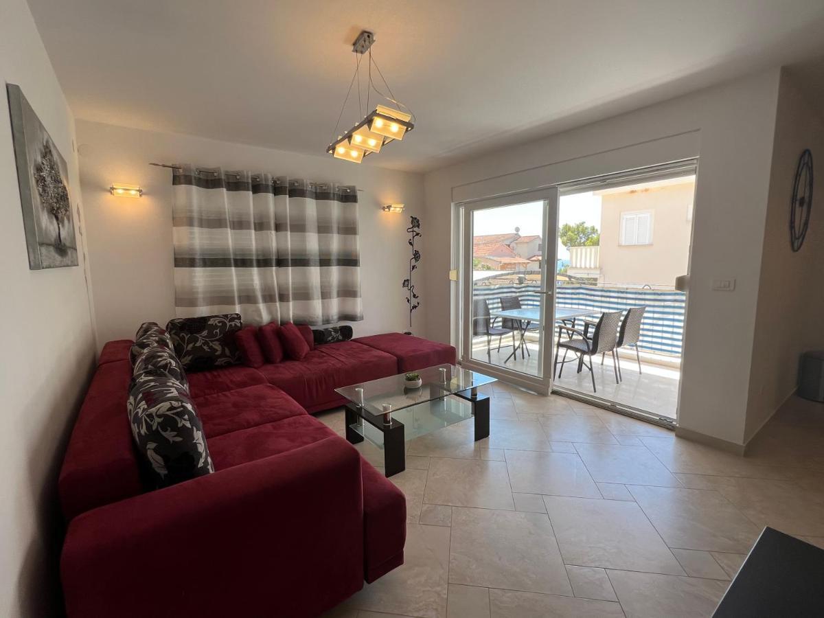 Ana Exclusive Apartments Jelsa  Bagian luar foto