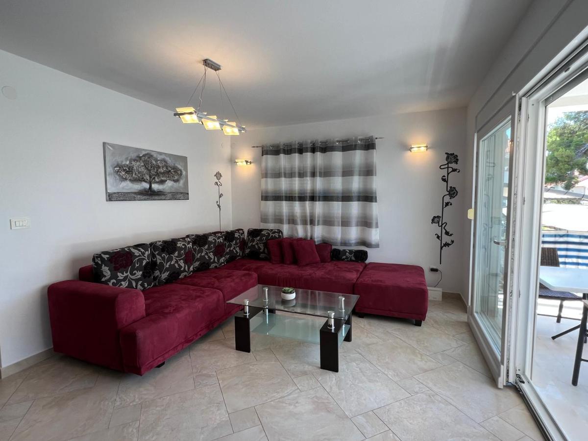 Ana Exclusive Apartments Jelsa  Bagian luar foto